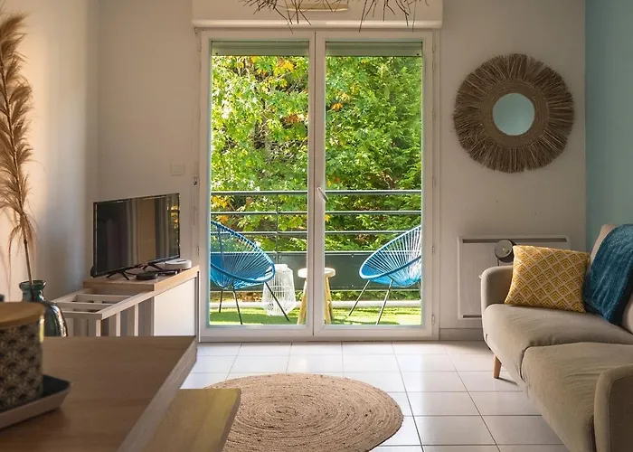 Appartement Cosy, Calme, Lumineux, Balcon, Parking