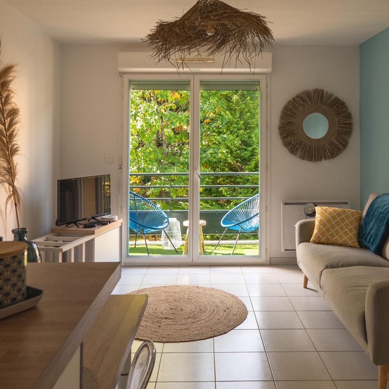 Cosy, Calme, Lumineux, Balcon, Parking *